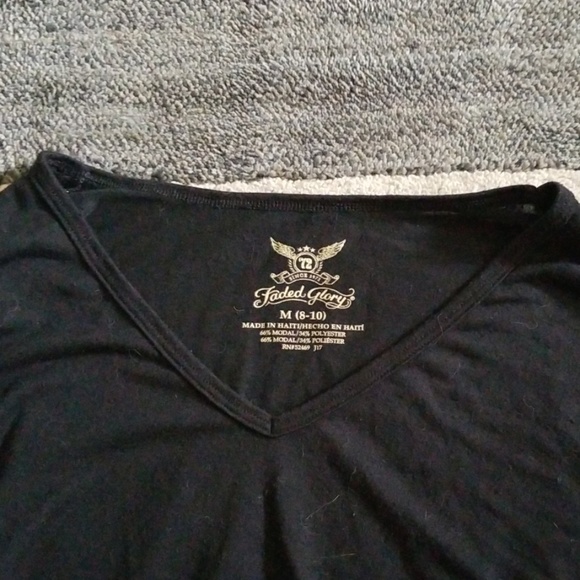 Black V-neck Long Sleeve - Picture 3 of 3